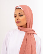 Crinkled Cotton Salmon scarf