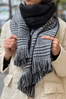 Double sided soft wool shawl Black
