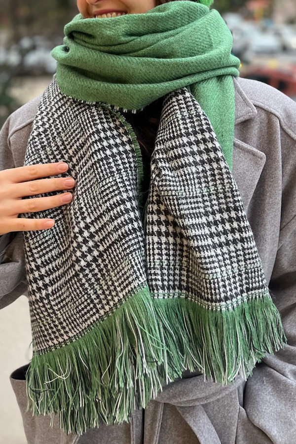 Double sided soft wool shawl Light Green