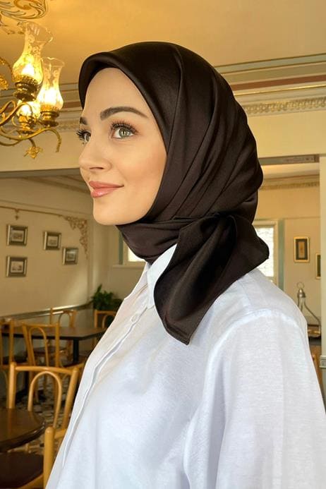 Shiny square silk scarf-Brown