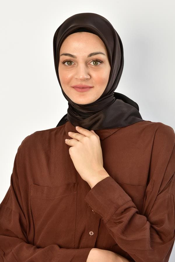 Shiny square silk scarf-Brown
