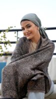 Bohemian Double Sided Cashmere Shawl Black/Beige