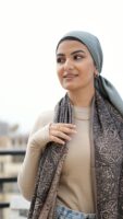 Bohemian Double Sided Cashmere Shawl Black/Beige
