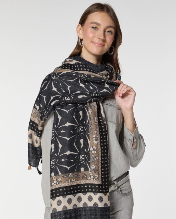Luxurious Soft Turkish Cashmere Arabesque Shawl