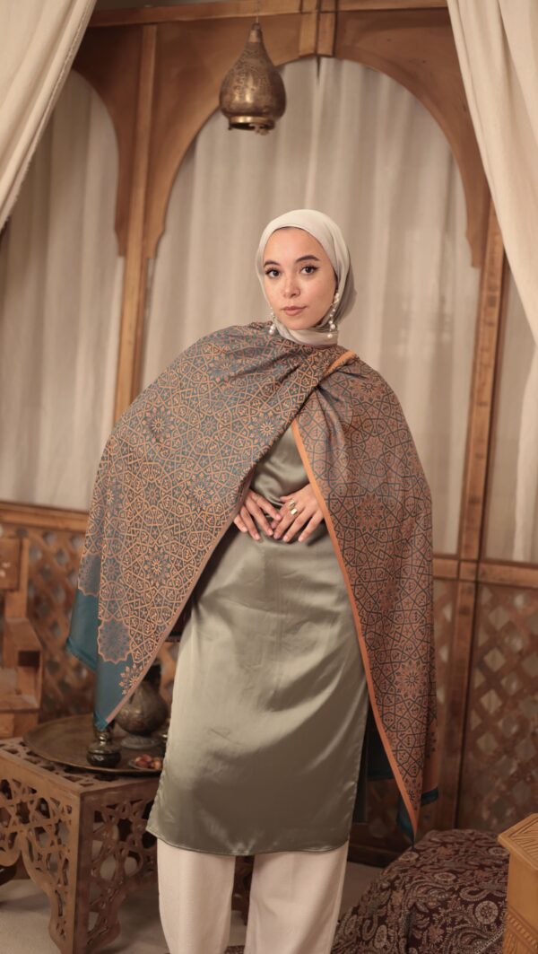 Arabesque Turkish Pashmina Shawl-Peacock